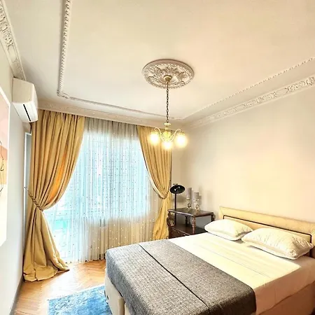 Luxurious 4bd/r Flat Nisantasi Istambul