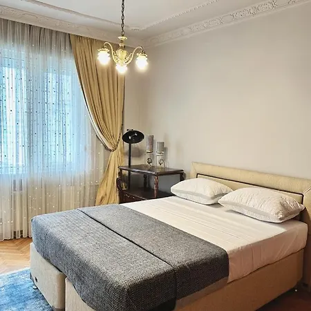 Luxurious 4bd/r Flat Nisantasi * Istambul